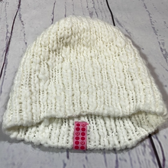 Lululemon Snowflake Toque - Picture 2 of 7